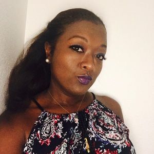 Meet your Posher, Yolanda